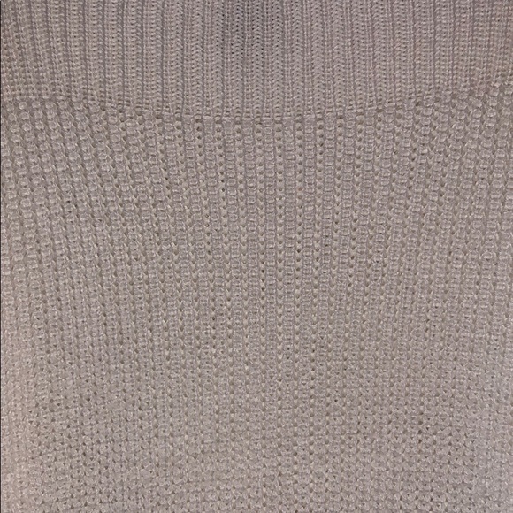 sweater !!! - Picture 2 of 3